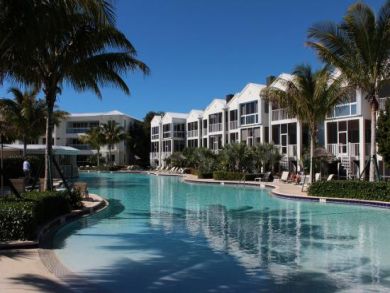Key Largo Vacation Condo Sleeps Eight Guests. Key Largo Vacation Condo Sleeps Eight Guests.